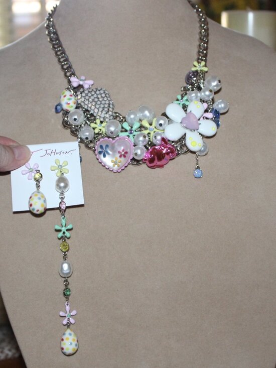 Betsey Johnson Jewelry - NWT Betsey Johnson bib statement necklace and matching earrings set. STUNNING!